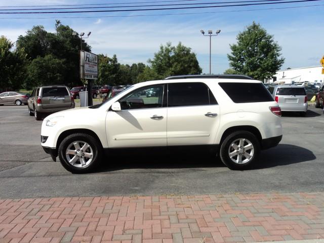 Saturn Outlook 2007 photo 2