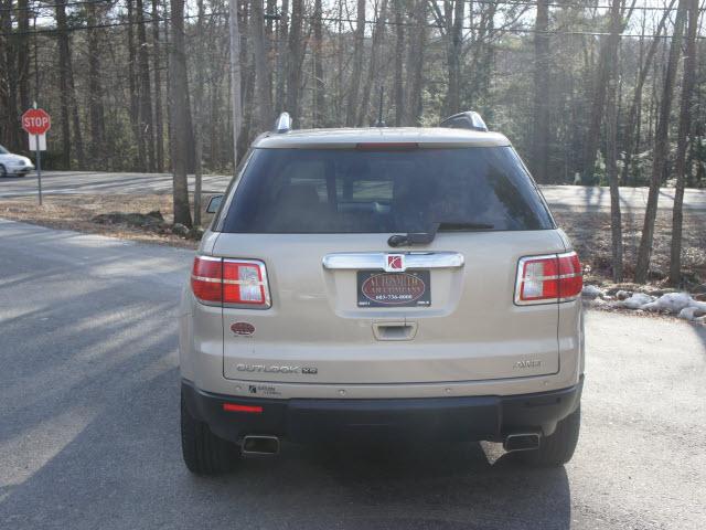 Saturn Outlook 2007 photo 4