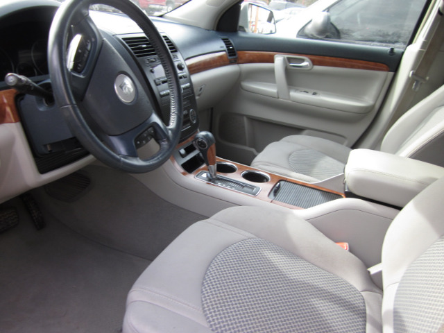 Saturn Outlook 2007 photo 2