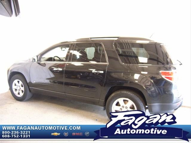 Saturn Outlook 2008 photo 1