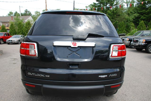 Saturn Outlook 2008 photo 5