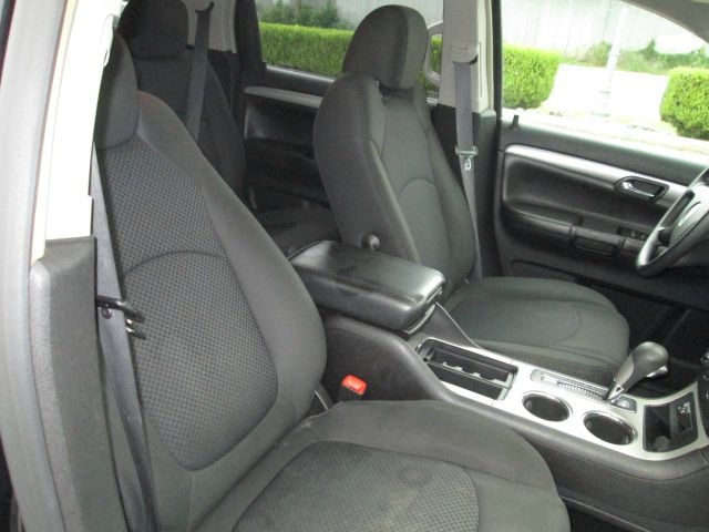 Saturn Outlook 2008 photo 15