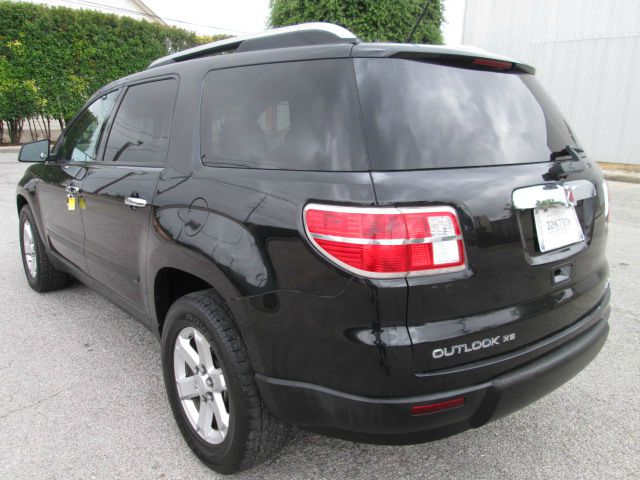 Saturn Outlook 2008 photo 18