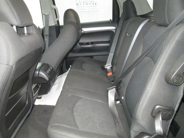 Saturn Outlook 2008 photo 24