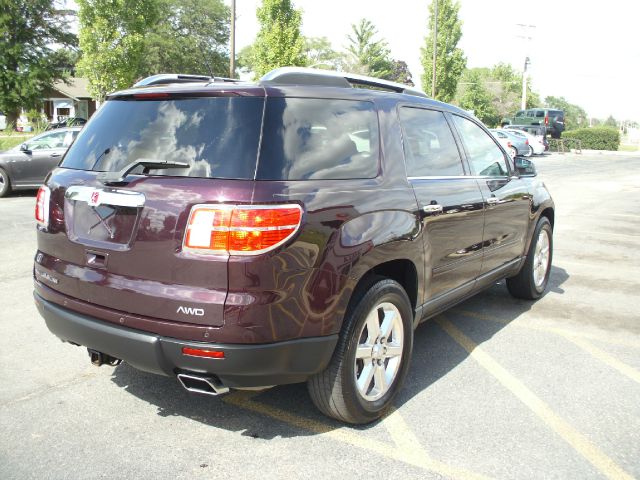 Saturn Outlook AT SUV