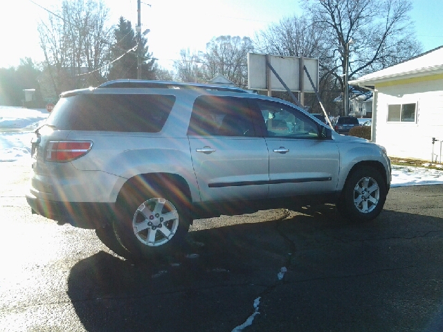 Saturn Outlook 2008 photo 2