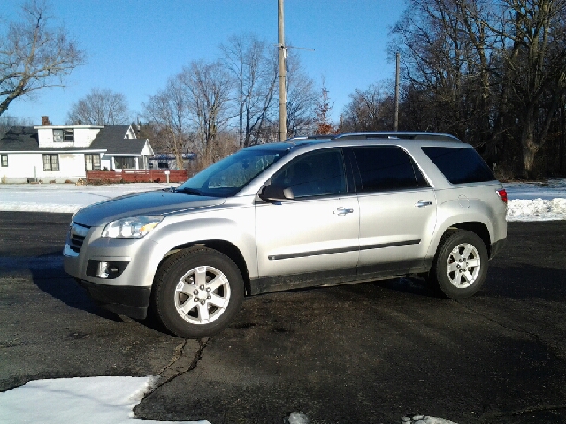 Saturn Outlook 2008 photo 3