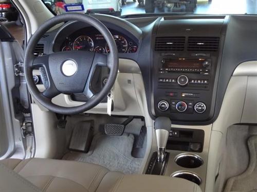 Saturn Outlook 2009 photo 5