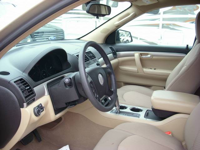 Saturn Outlook 2009 photo 1