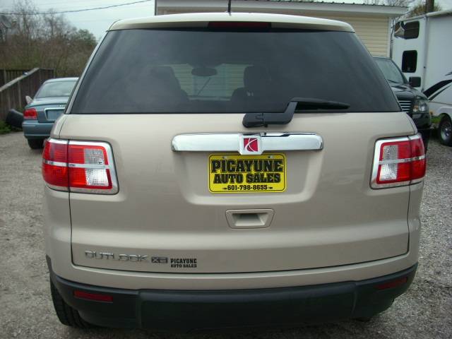 Saturn Outlook 2009 photo 5