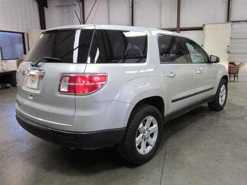 Saturn Outlook 2009 photo 3