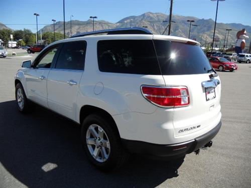 Saturn Outlook 2009 photo 3