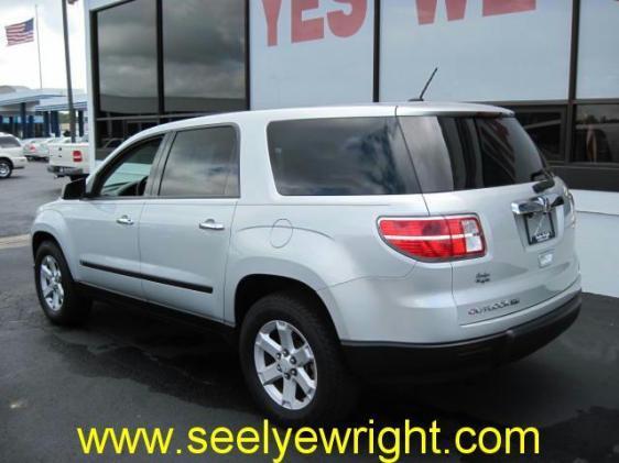 Saturn Outlook 2009 photo 4