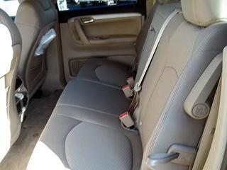 Saturn Outlook 2009 photo 2