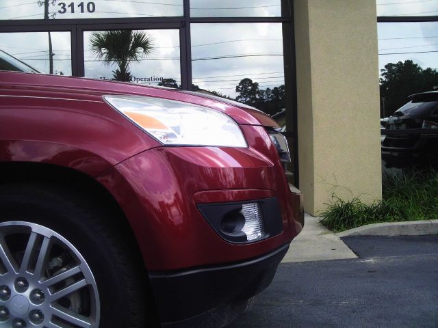 Saturn Outlook 2009 photo 2