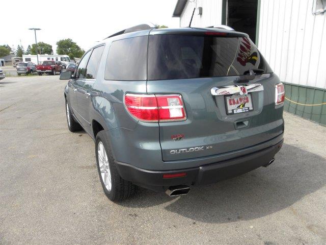 Saturn Outlook 2009 photo 1