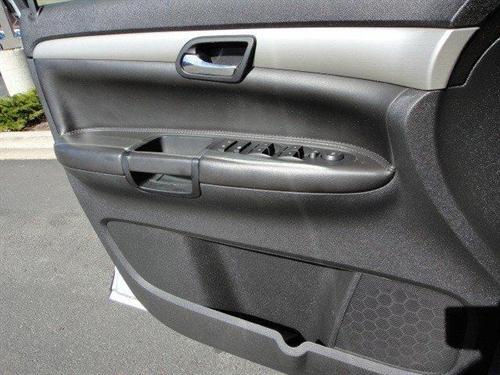 Saturn Outlook 2009 photo 4