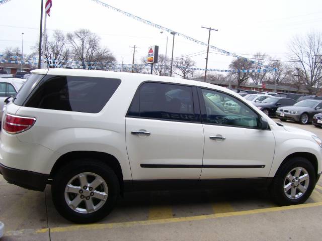 Saturn Outlook 2009 photo 2