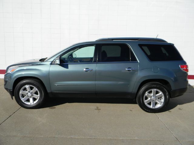 Saturn Outlook 2009 photo 2