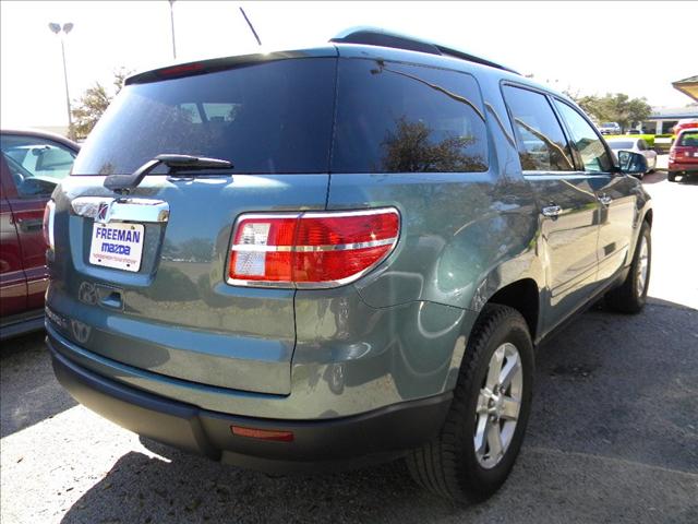 Saturn Outlook 2009 photo 3