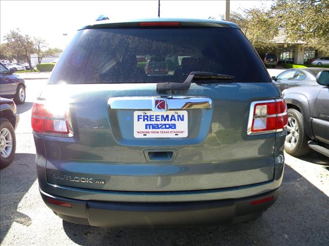 Saturn Outlook 2009 photo 4