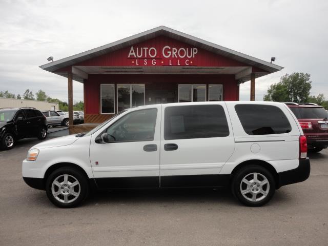 Saturn Relay 2005 photo 1