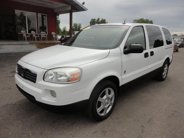 Saturn Relay 2005 photo 33