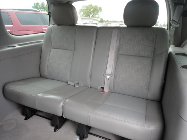 Saturn Relay 2005 photo 8