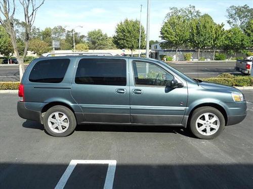 Saturn Relay 2005 photo 4