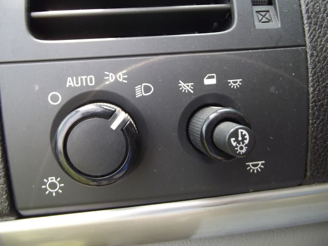 Saturn Relay 2006 photo 13