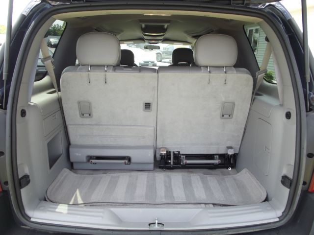 Saturn Relay 2006 photo 4