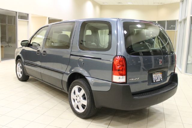 Saturn Relay 2007 photo 2