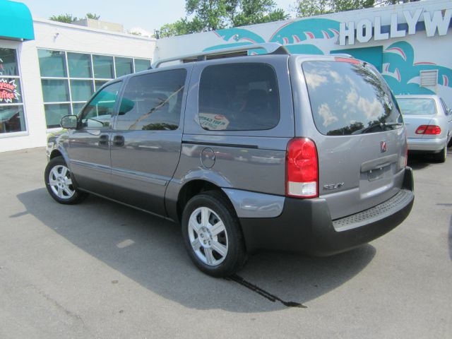 Saturn Relay 2007 photo 13