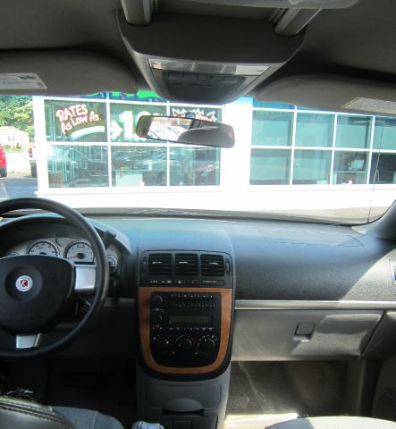 Saturn Relay 2007 photo 6