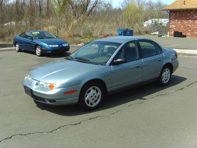 Saturn S-Series 2002 photo 1