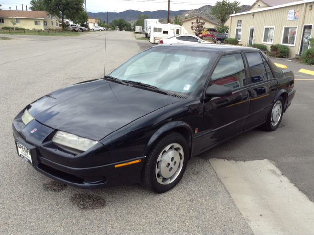Saturn SL 1993 photo 1