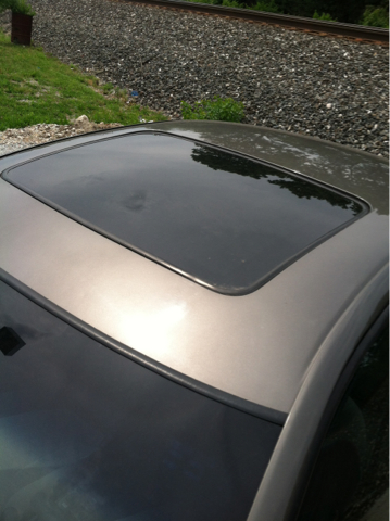 Saturn SL 2000 photo 2