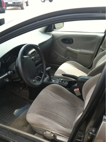 Saturn SL 2000 photo 3