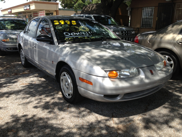 Saturn SL 2000 photo 3