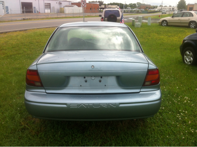 Saturn SL 2002 photo 3