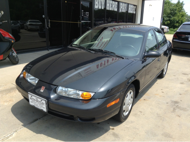 Saturn SL Base S Sedan