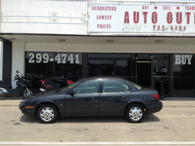 Saturn SL 2002 photo 1