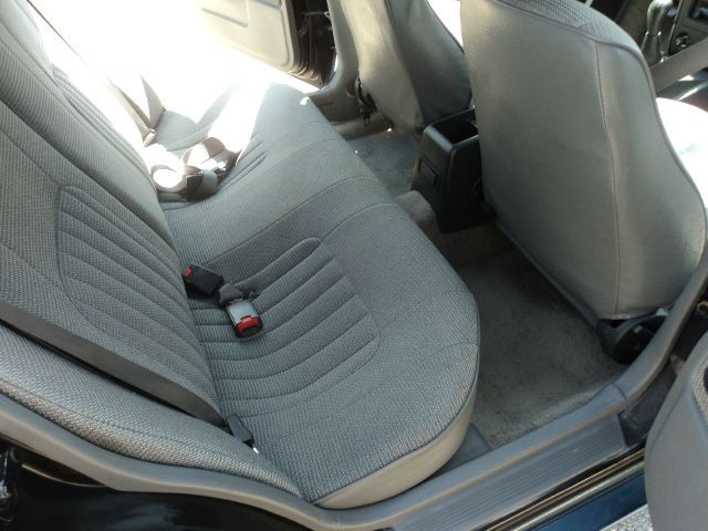 Saturn S Series 1994 photo 7