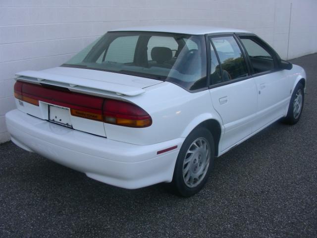 Saturn S Series 1995 photo 2