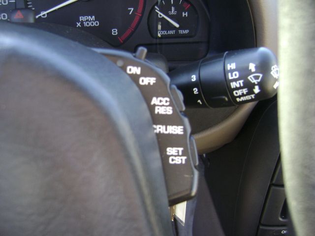 Saturn S Series 1996 photo 7