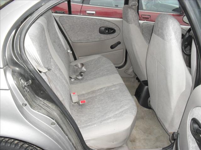 Saturn S Series 1996 photo 2