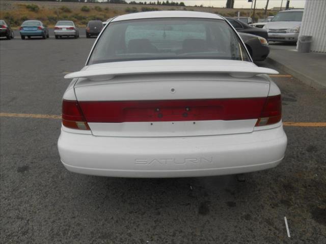 Saturn S Series Laranie Sedan