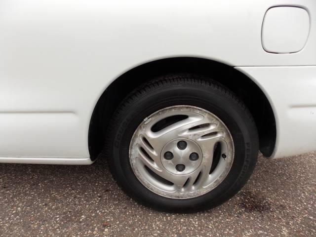 Saturn S Series 1998 photo 1