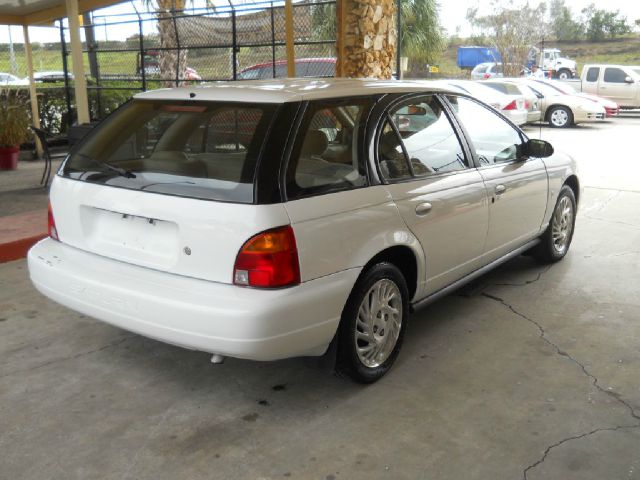 Saturn S Series 1999 photo 2