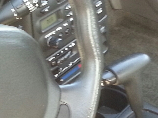 Saturn S Series 1999 photo 5